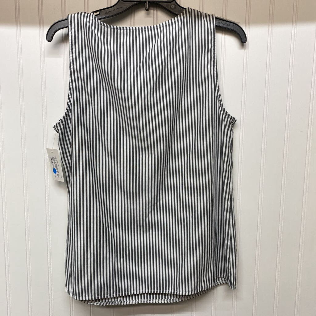 STRIPED TOP WITH 2 BUTTONS