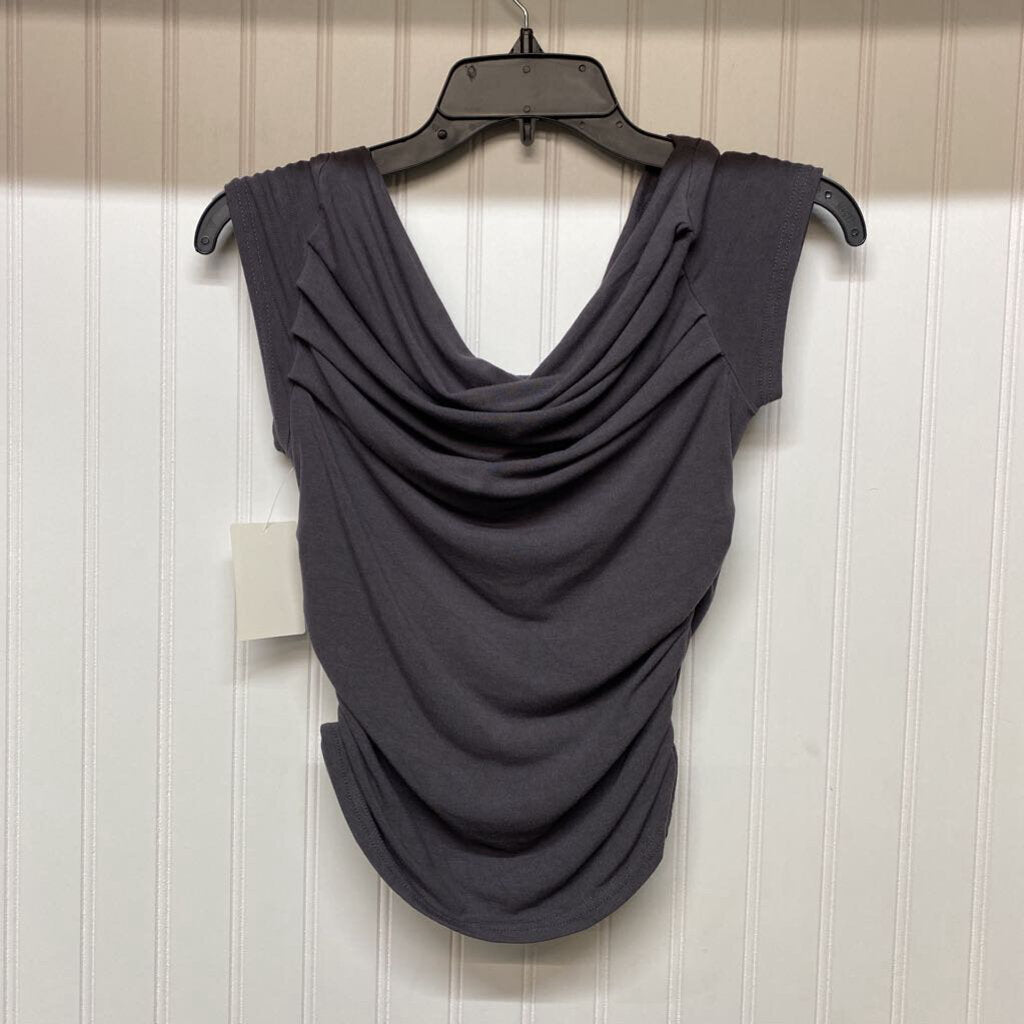 GATHERED SLEEVLESS TOP