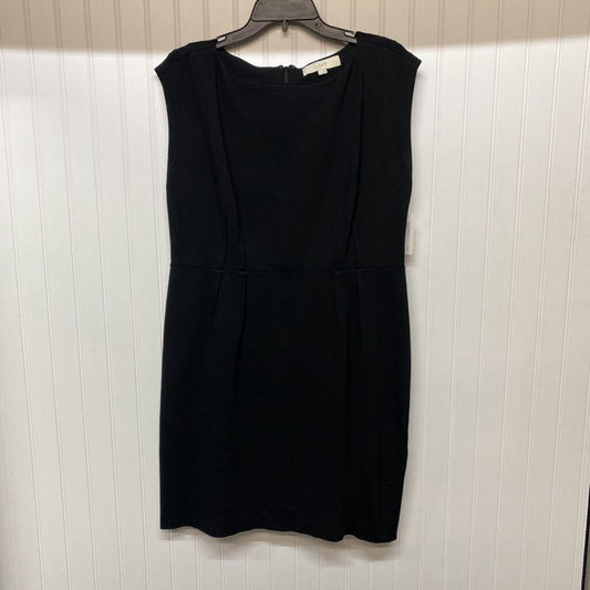SLEEVLESS DRESS