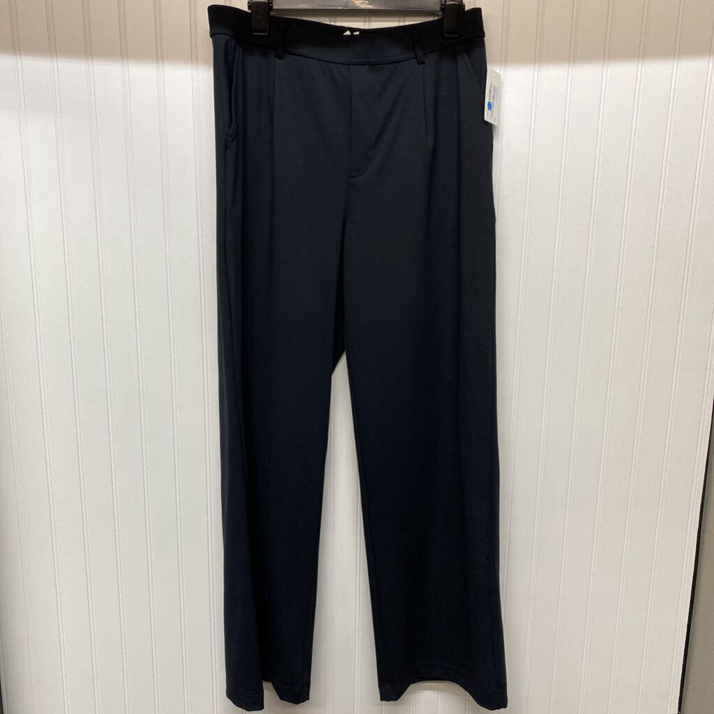 WIDE LEGGED DRESS PANTS