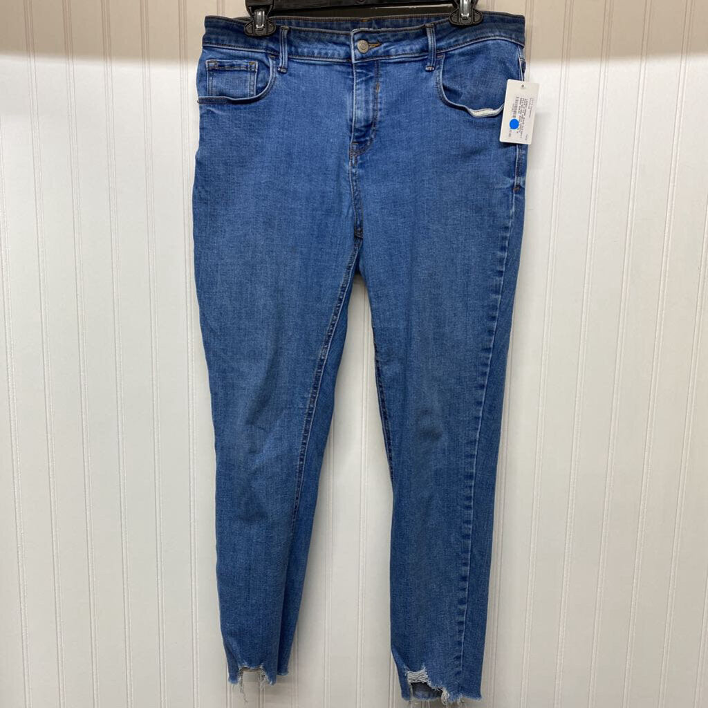 ANKLE LENGTH FRAYED HEM JEANS