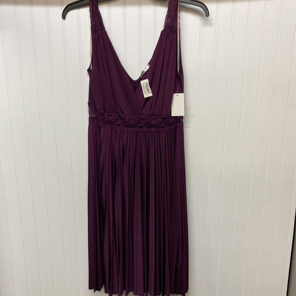 SLEEVELESS SHORT DRESS