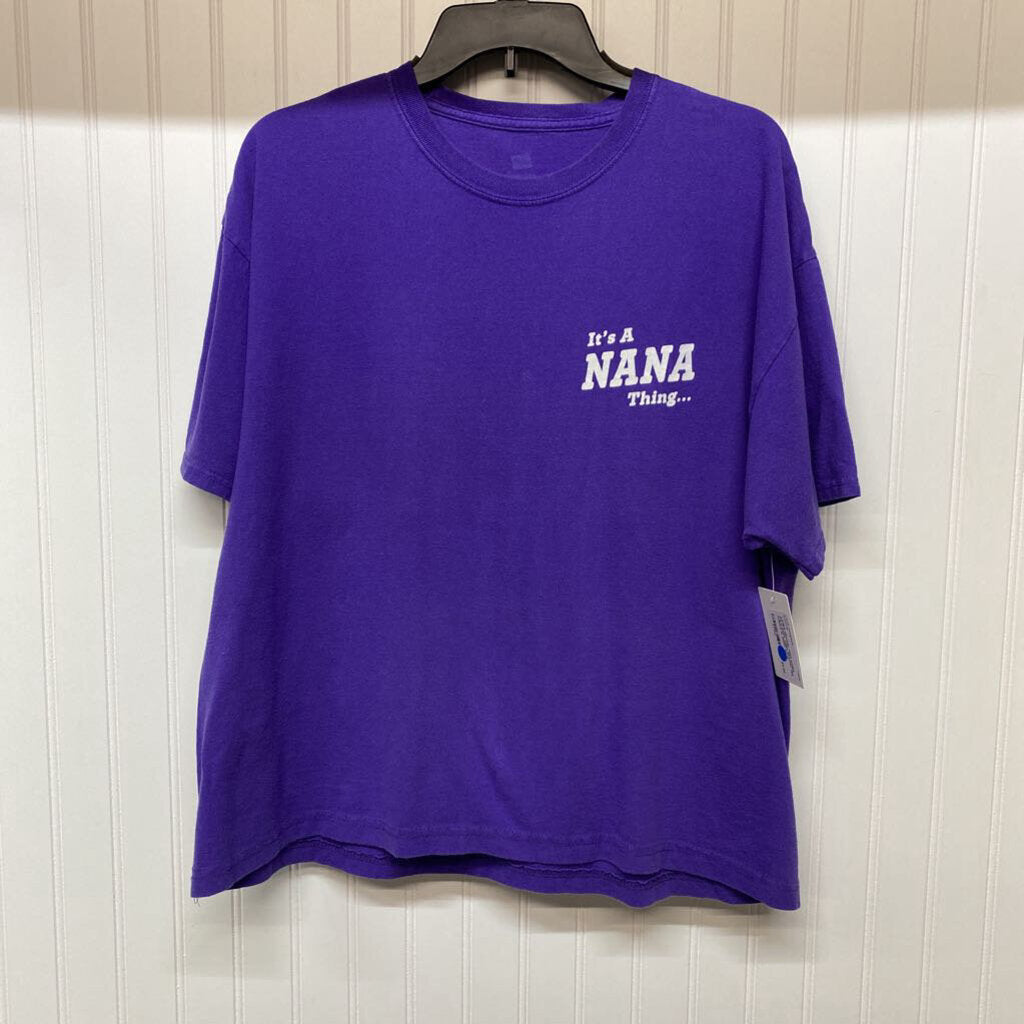 ITS A NANA THING GRAPHIC TEE