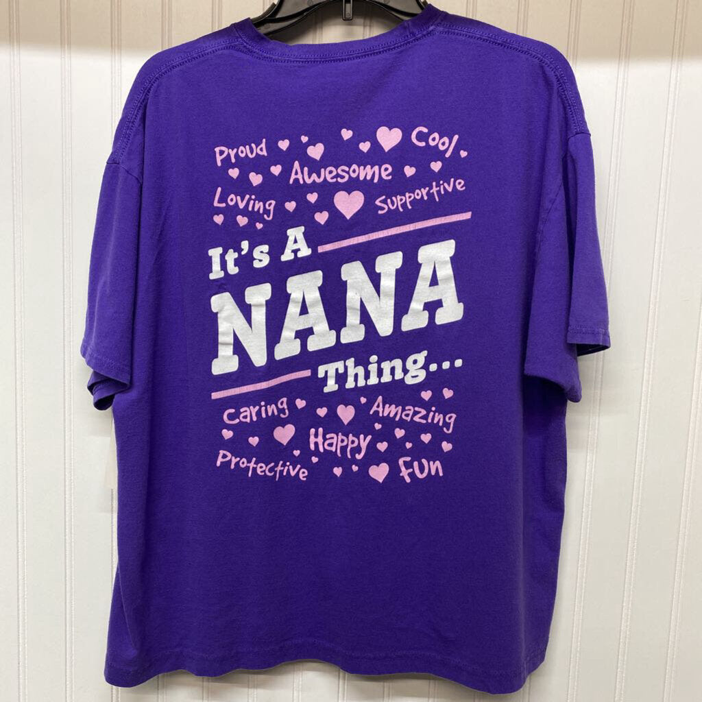 ITS A NANA THING GRAPHIC TEE