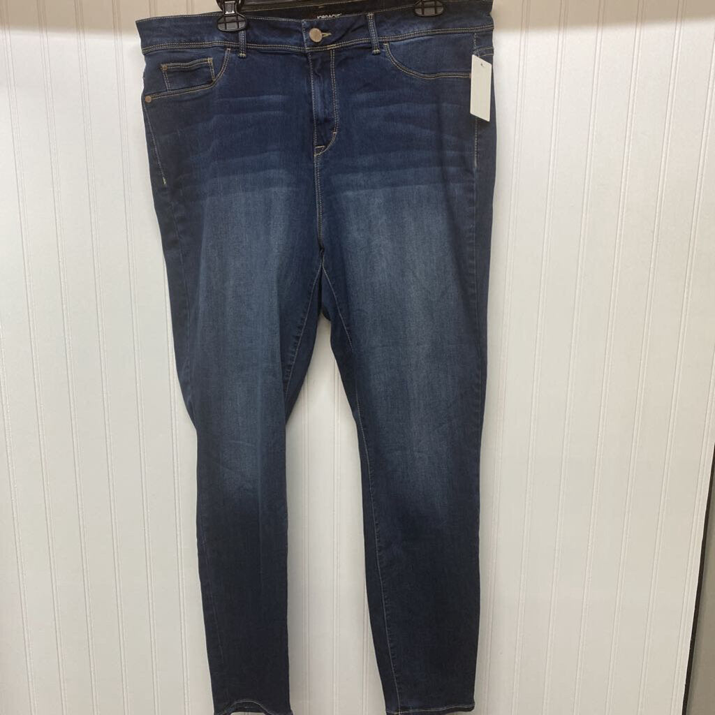 WOMENS PLUS JEANS