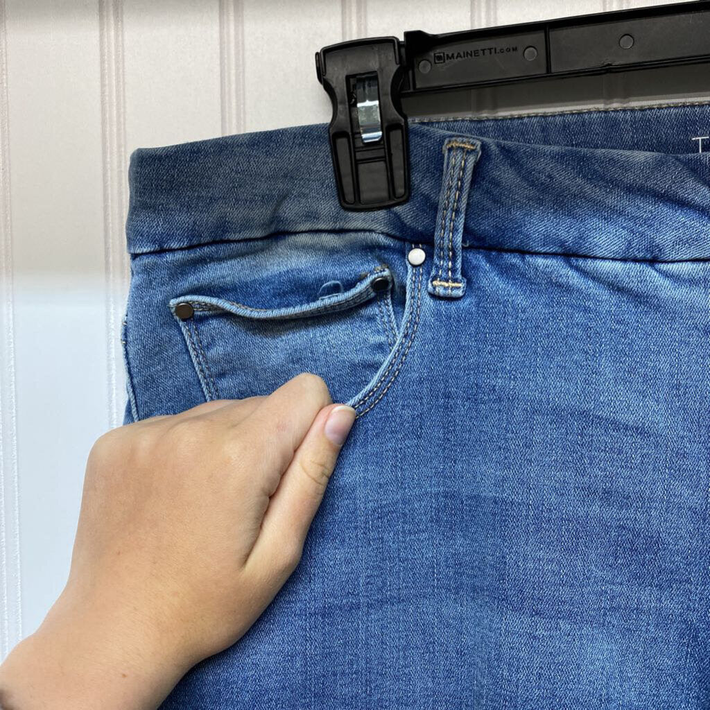WOMENS PLUS SKINNY JEANS