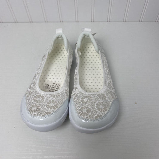 LACE FLATS