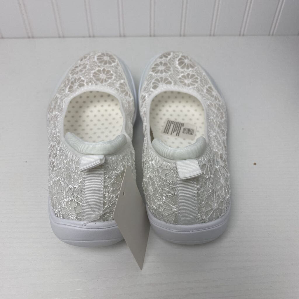 LACE FLATS