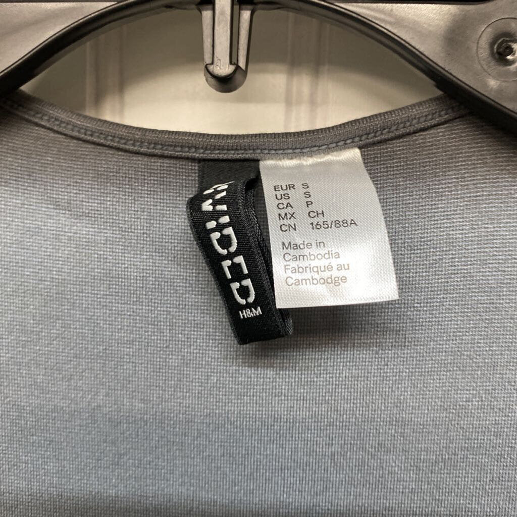 SQUARED NECK SLEEVLESS DRESS