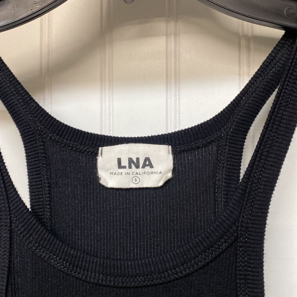 RIBBED TANK TOP