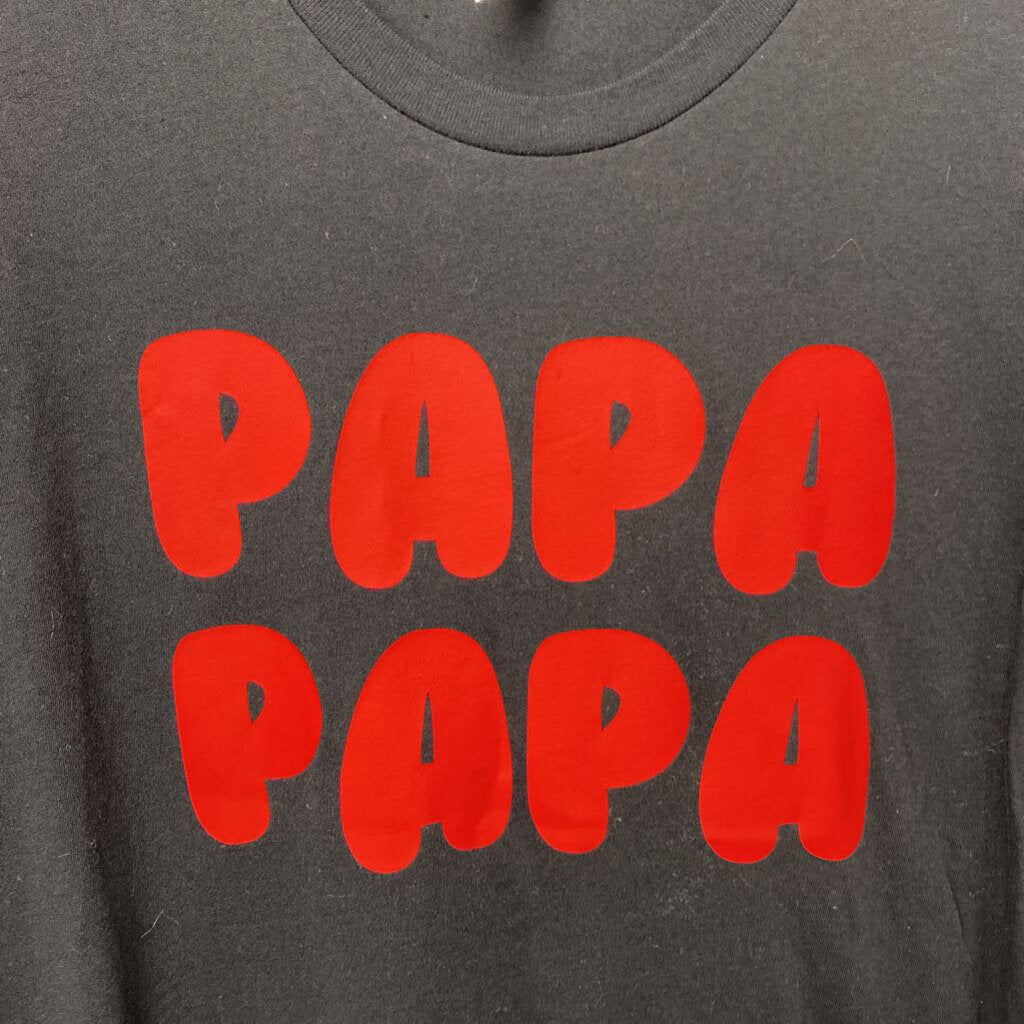 BLACK GRAPHIC T