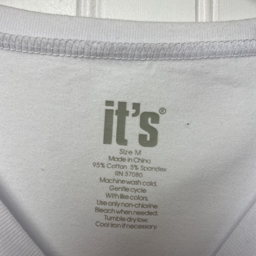 WHITE GRAPHIC T