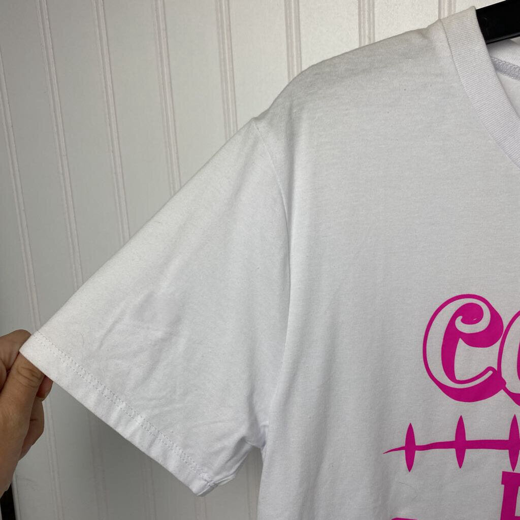 WHITE GRAPHIC T