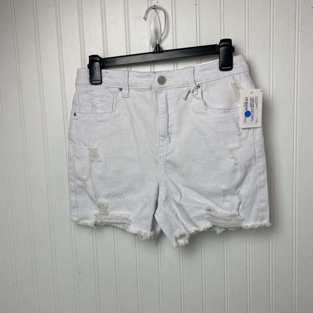 WHITE DENIM SHORTS