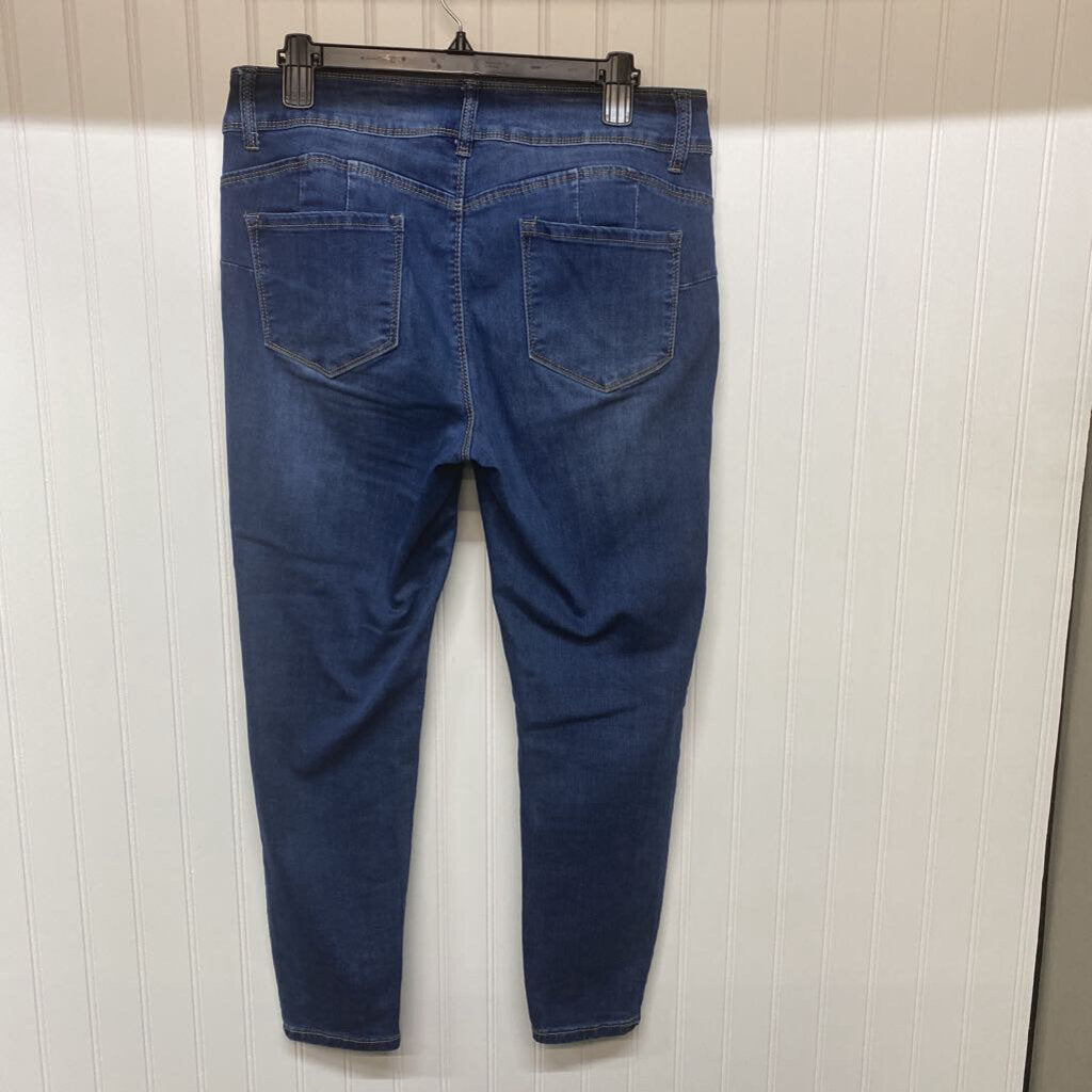 *SKINNY JEANS