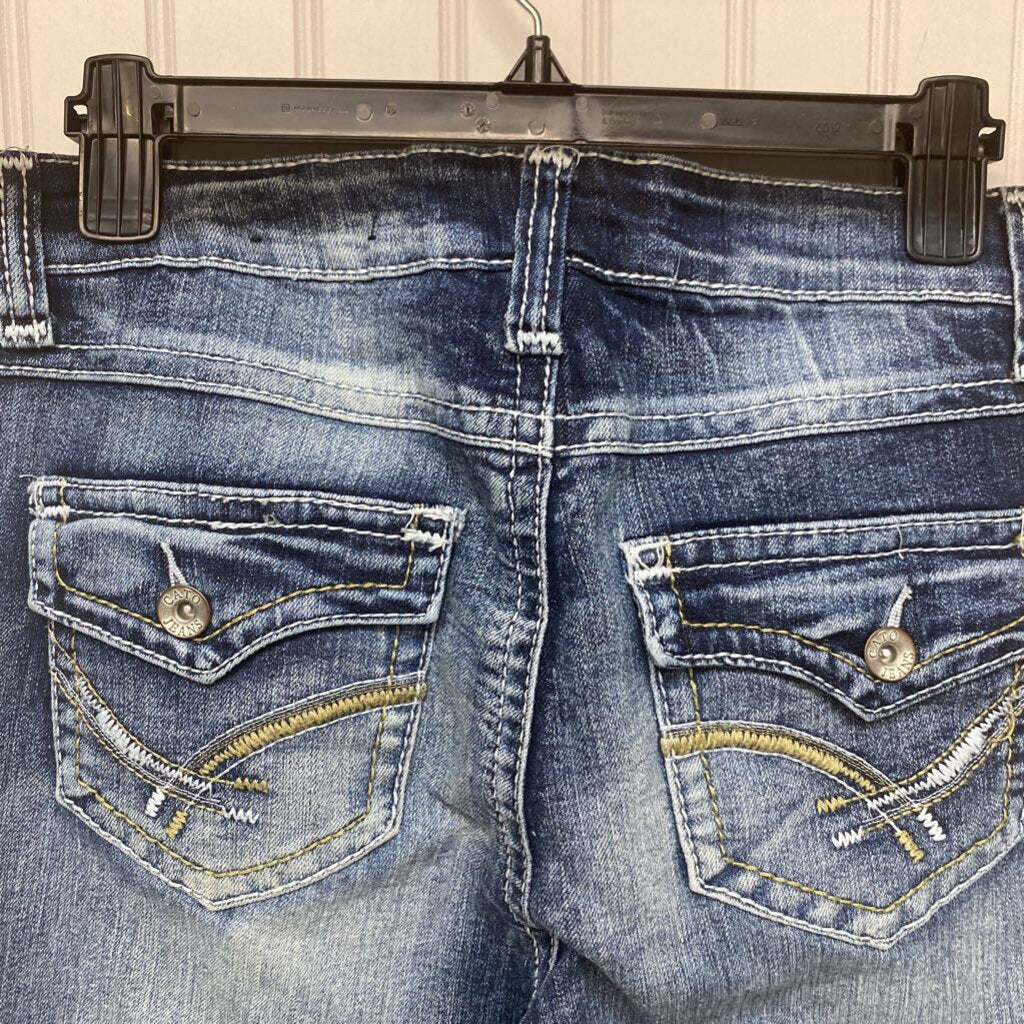 BOOT CUT JEANS