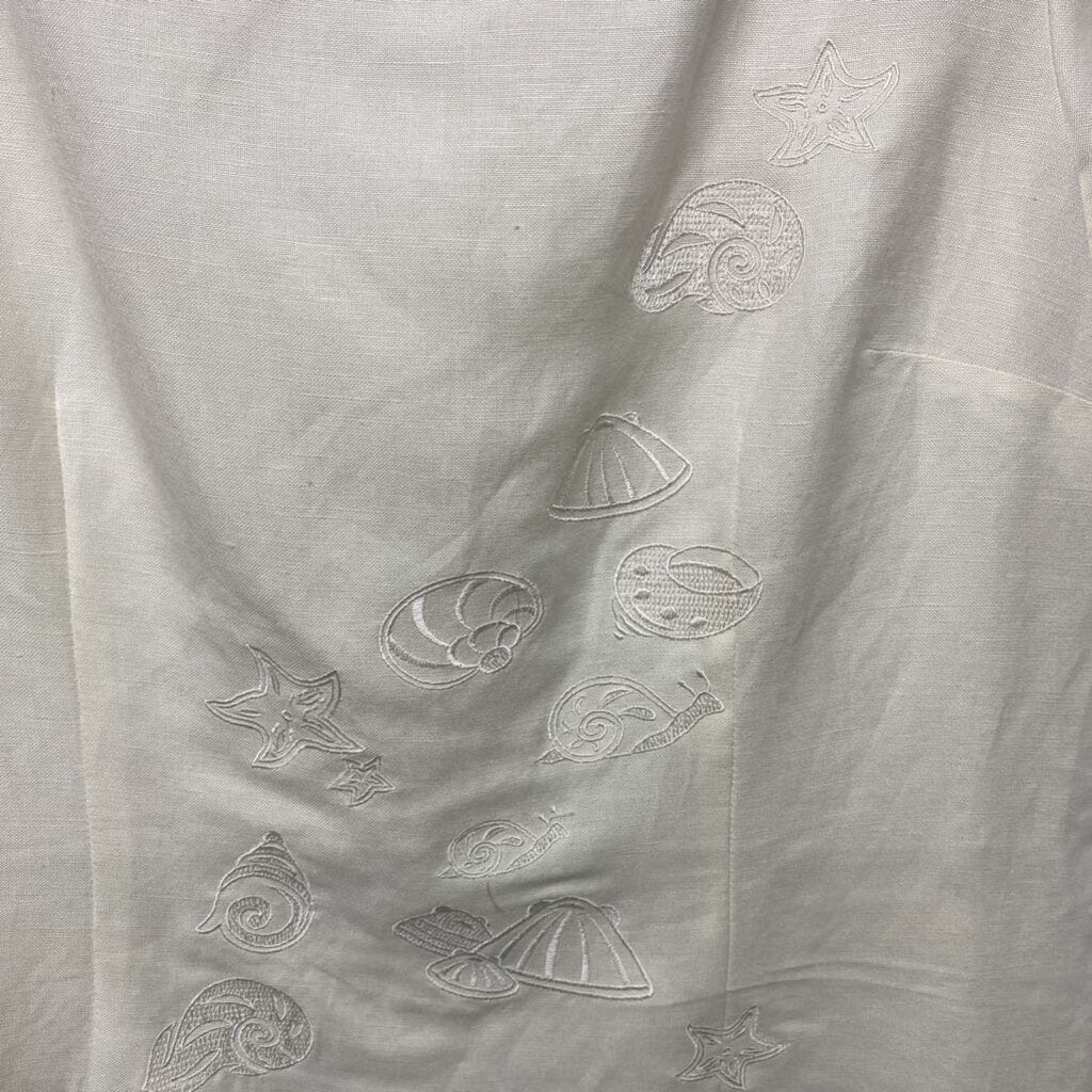 SHORT SLEEVE EMBROIDERED DRESS