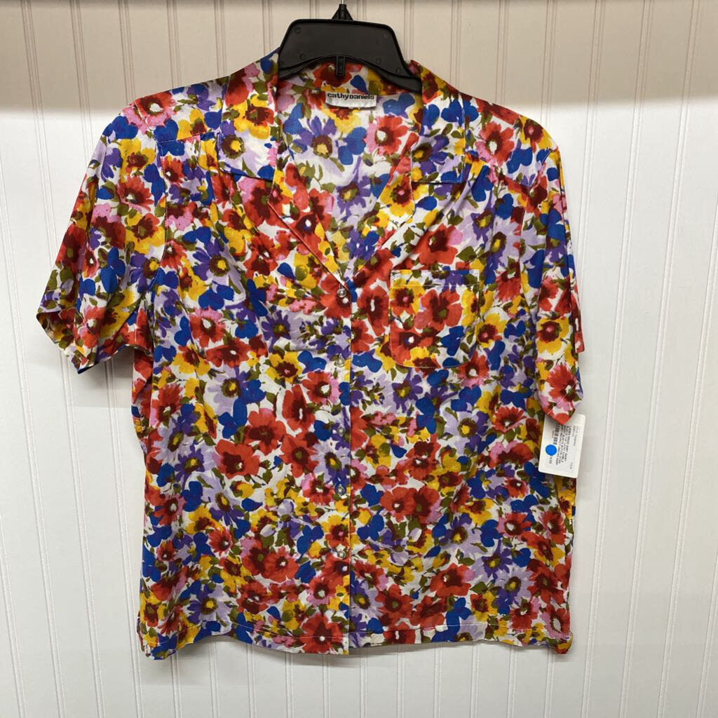SHORT SLEEVE BUTTON DOWN SHIRT
