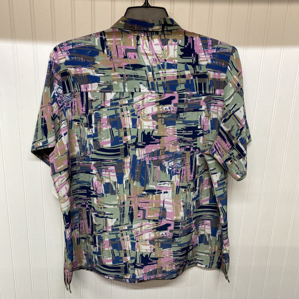 SHORT SLEEVE BUTTON DOWN SHIRT