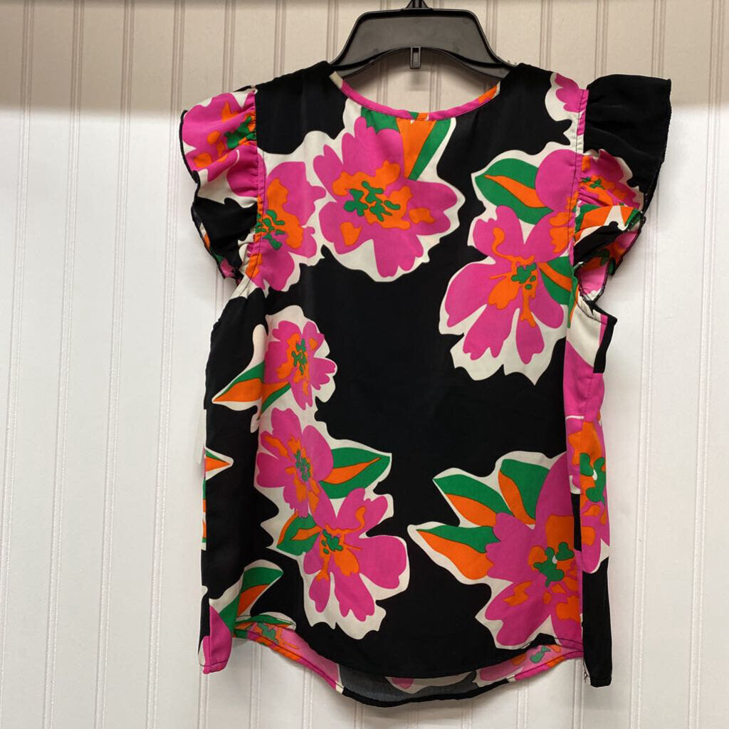 RUFFLED SLEEVLESS TOP