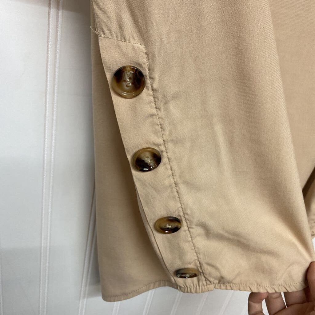 CAP SLEEVED TOP