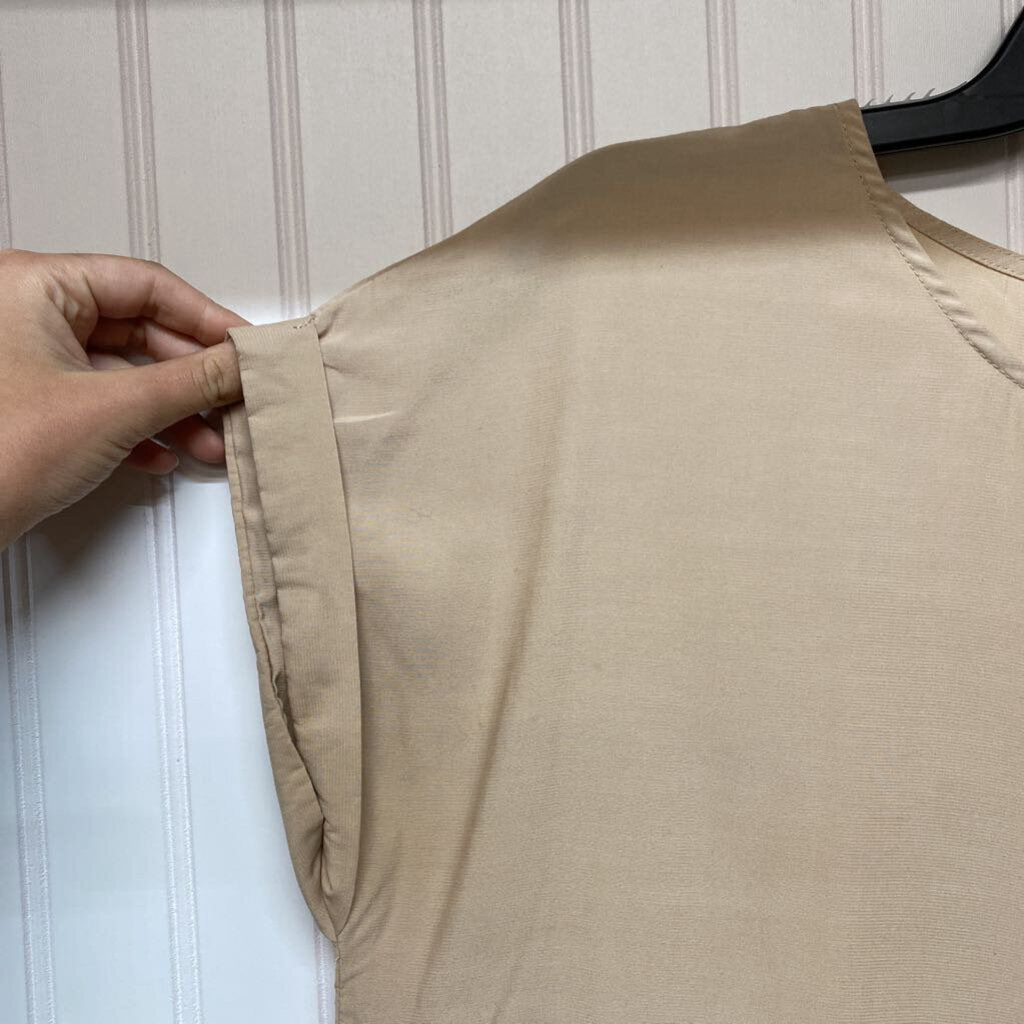 CAP SLEEVED TOP