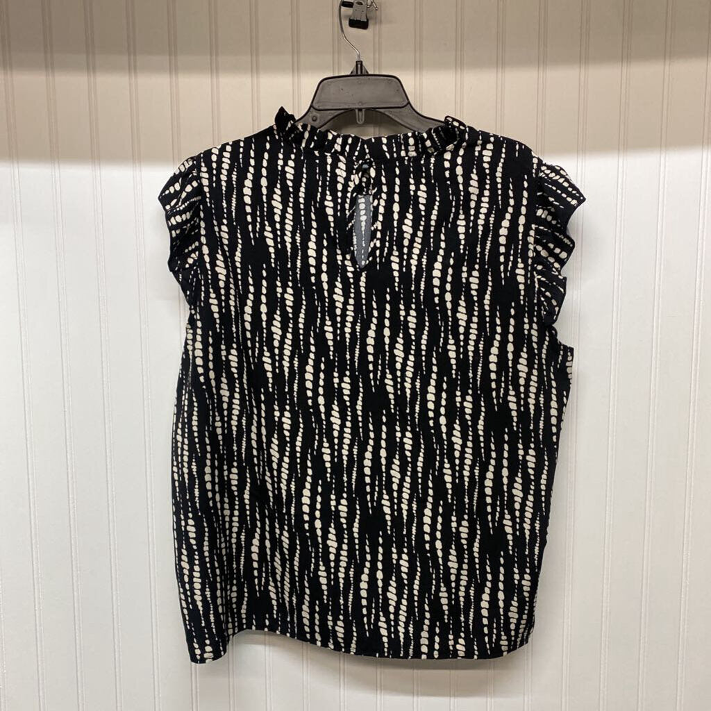 SLEEVELESS BLOUSE