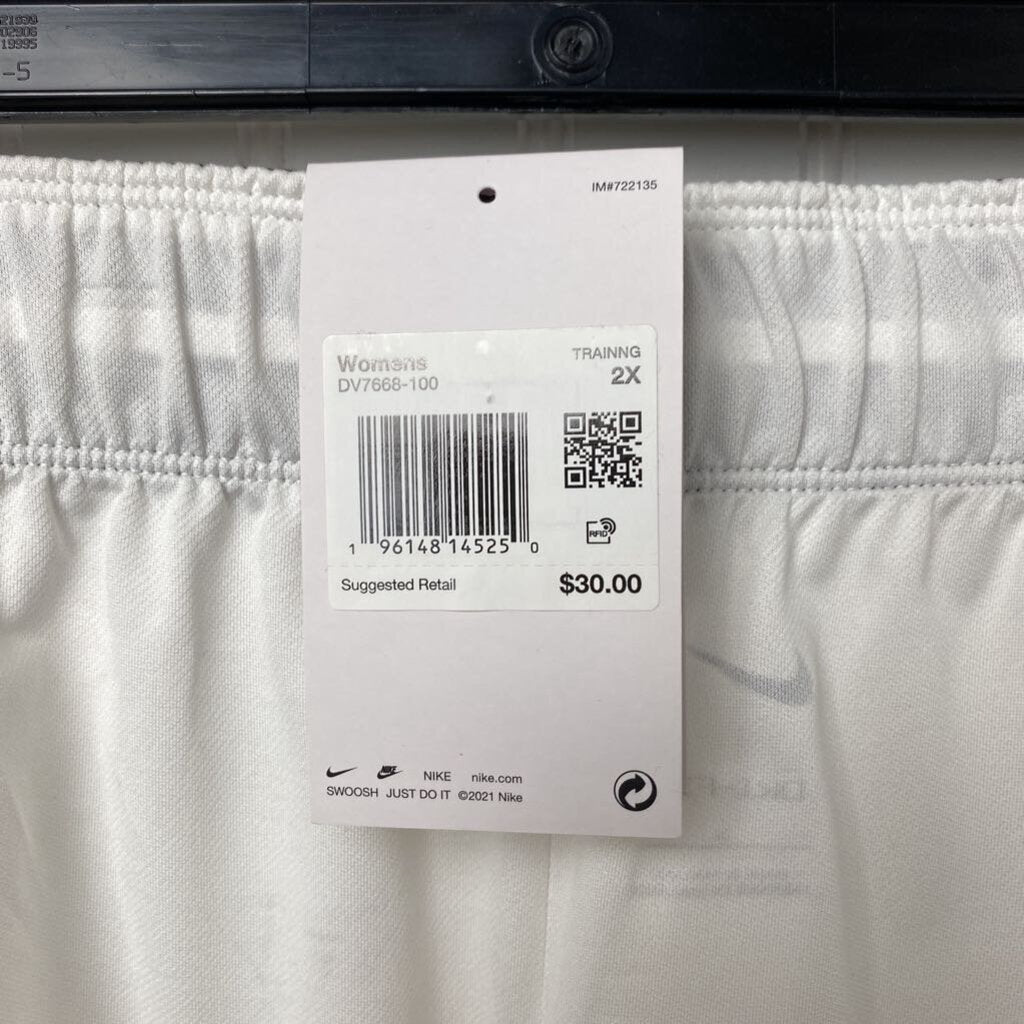 WOMENS PLUS TRAINING SHORTS