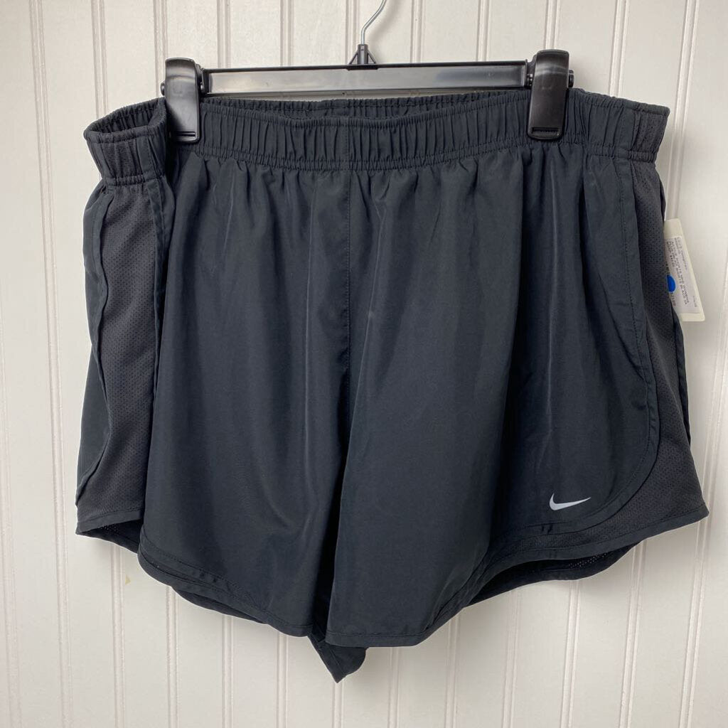 WOMENS PLUS DRI FIT SHORTS