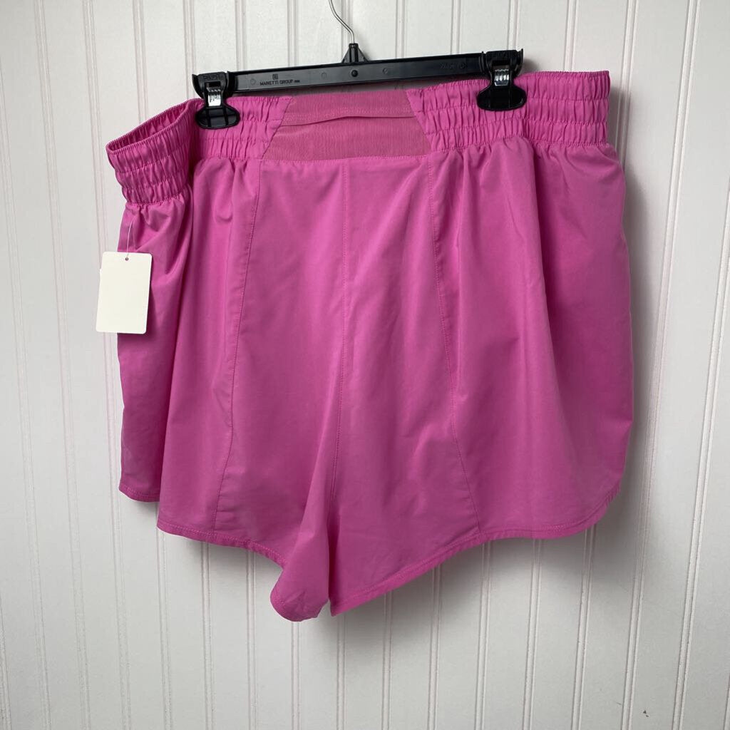 WOMENS PLUS DRI FIT SHORTS