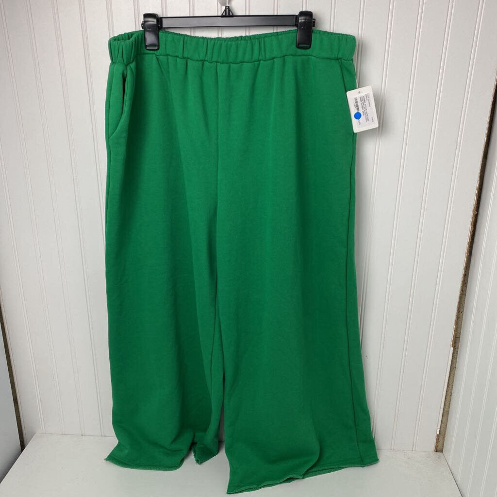 WIDE LEG SWEATPANTS