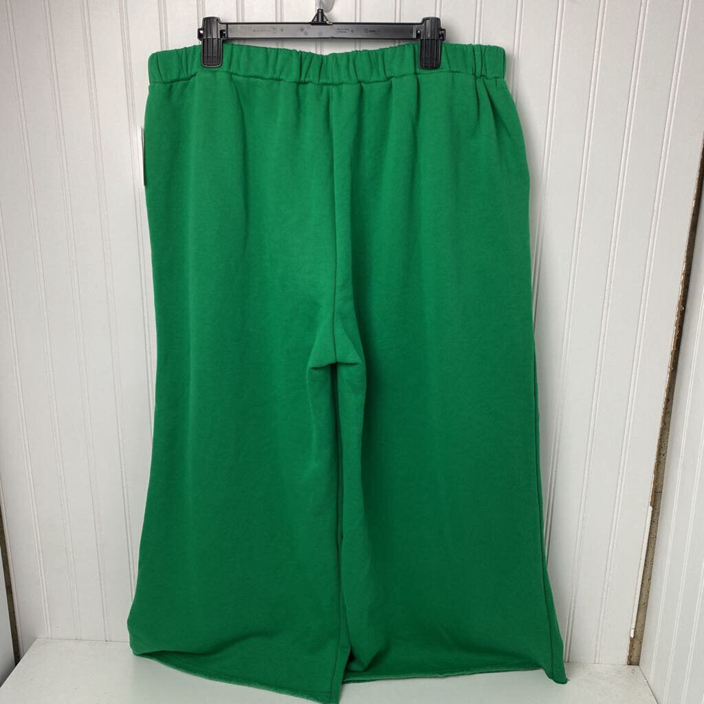 WIDE LEG SWEATPANTS