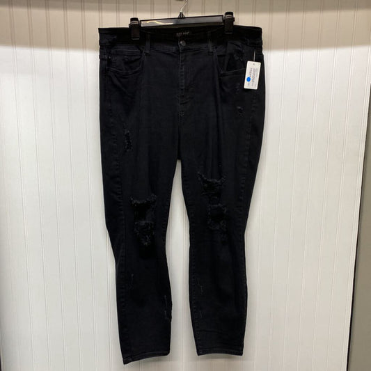 BLACK DISTRESSED JEANS