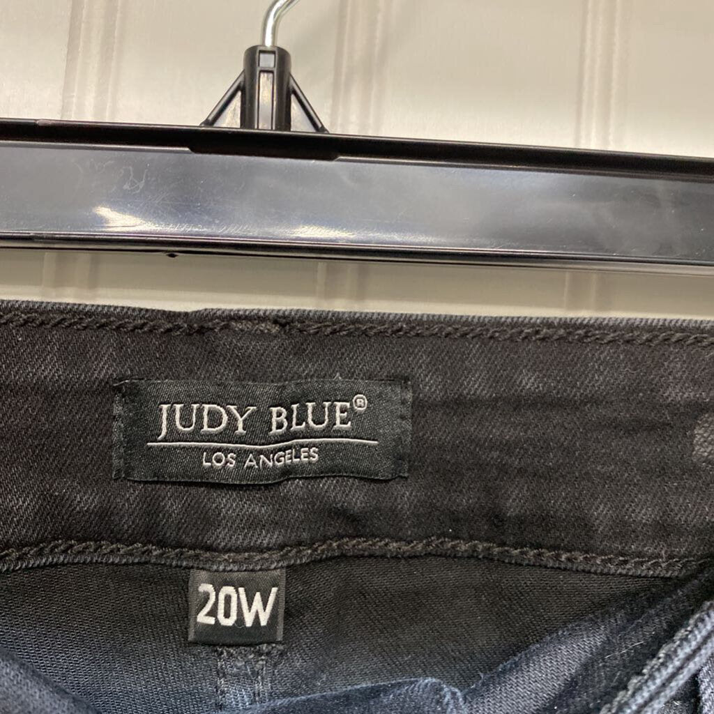 BLACK DISTRESSED JEANS