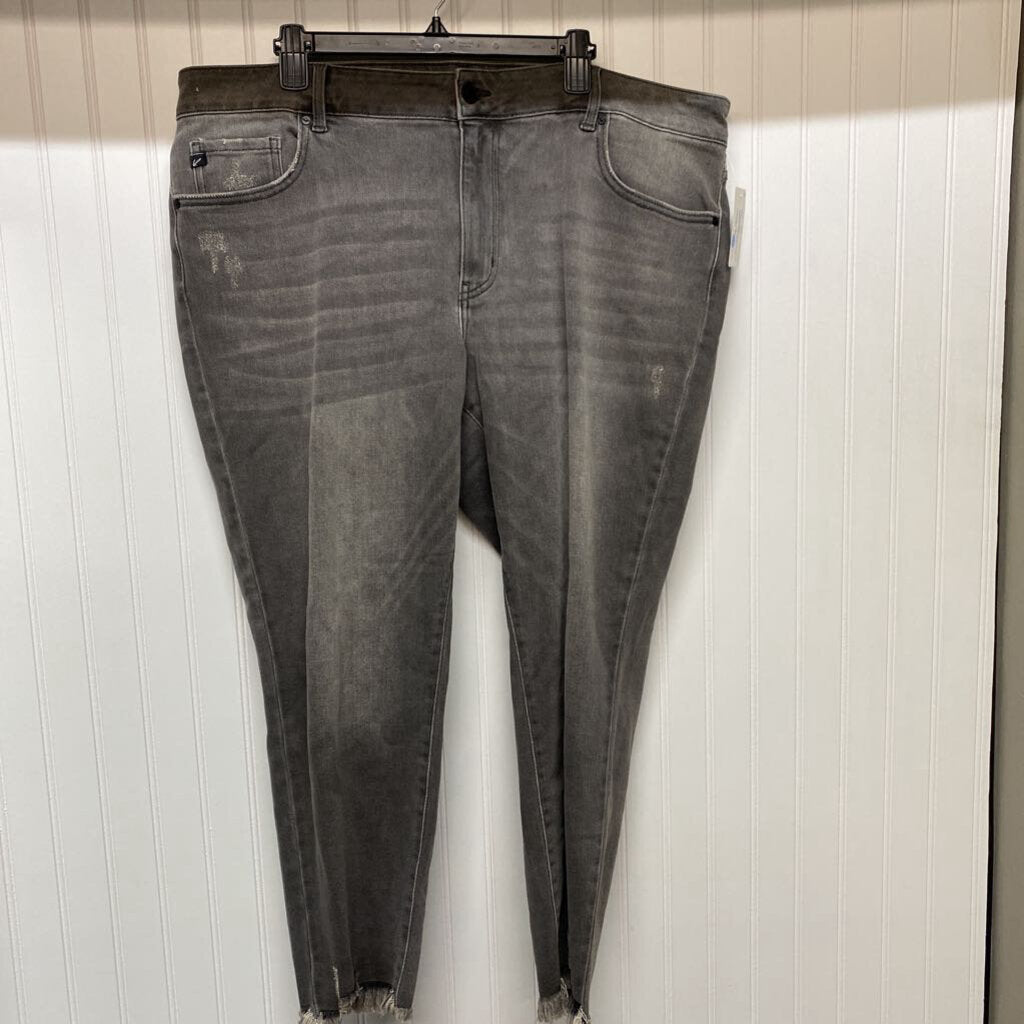 WOMENS PLUS DENIM JEANS