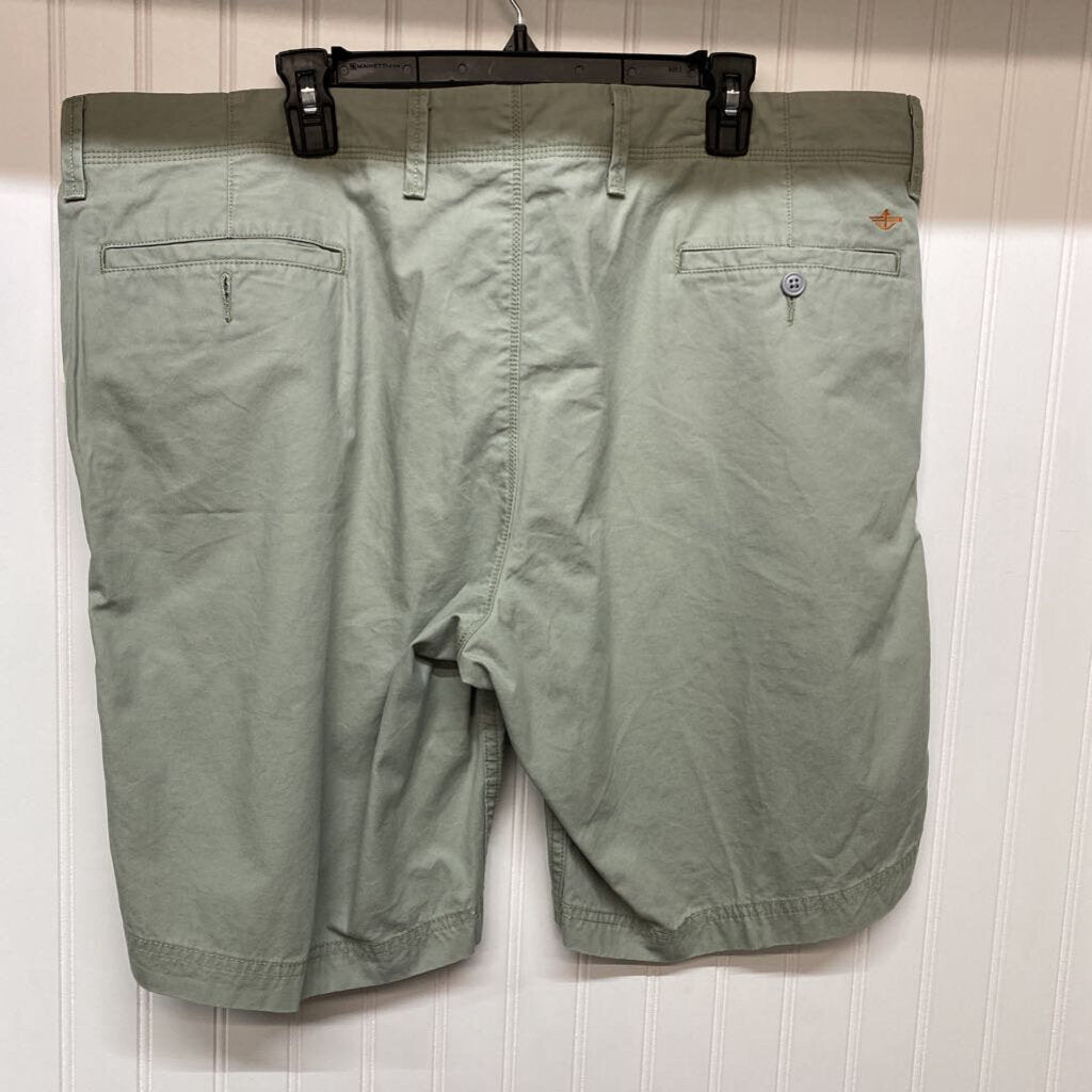 MENS KHAKI SHORTS