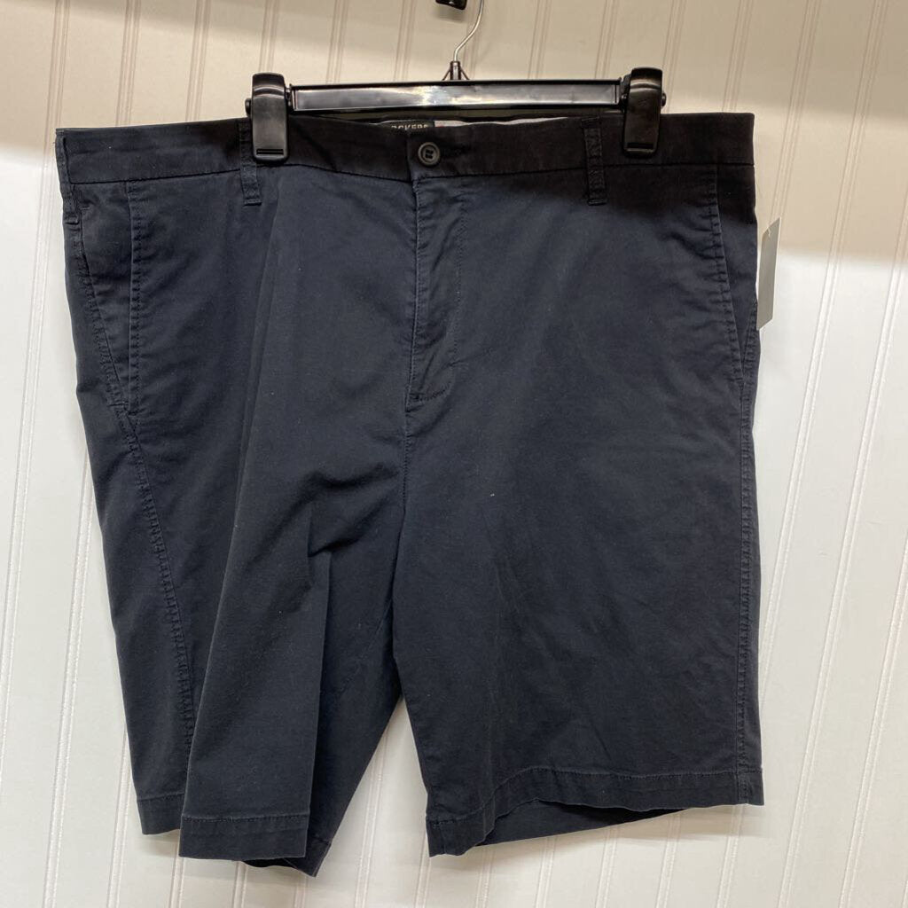 FLAT FRONT CASUAL SHORTS