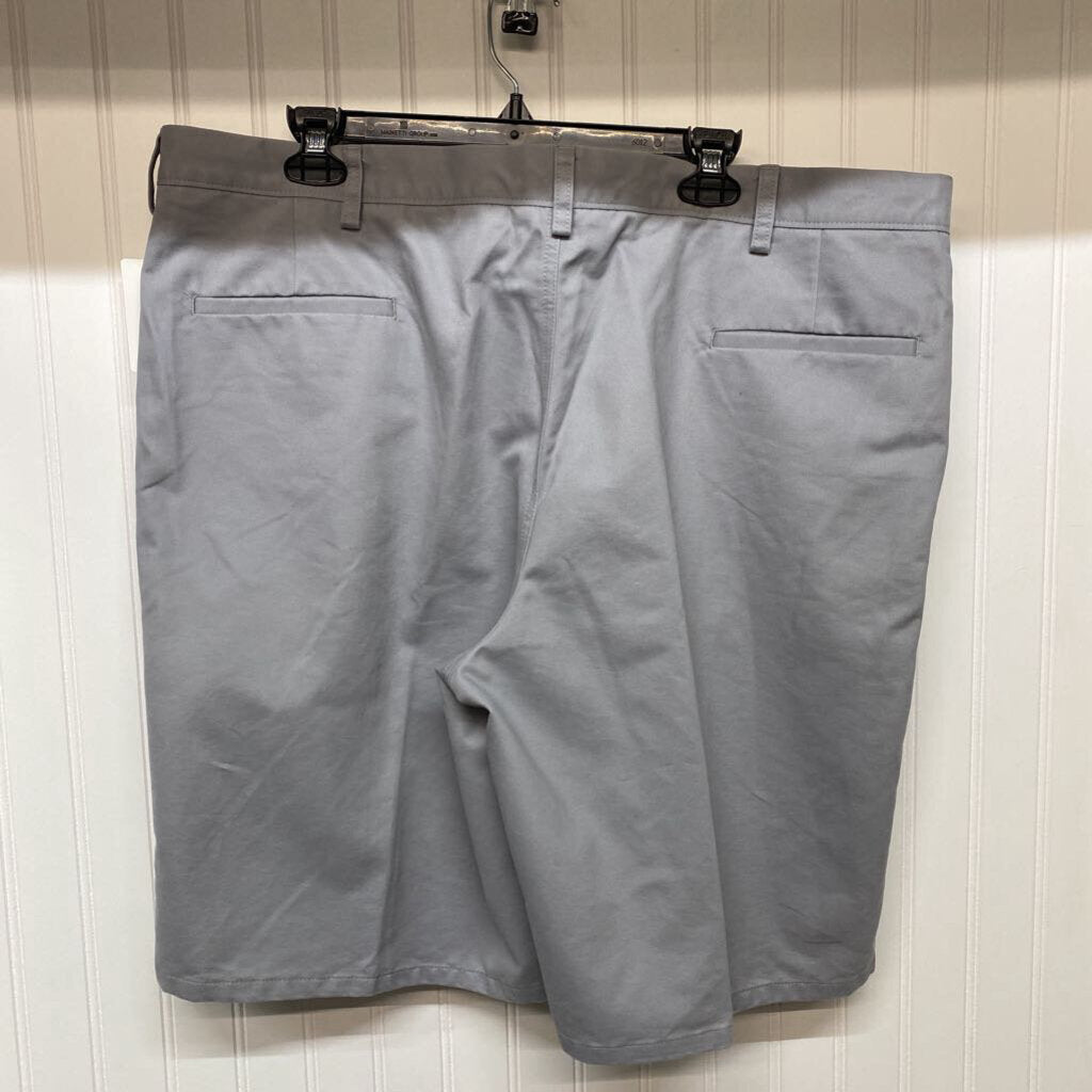 FLAT FRONT KHAKI SHORTS