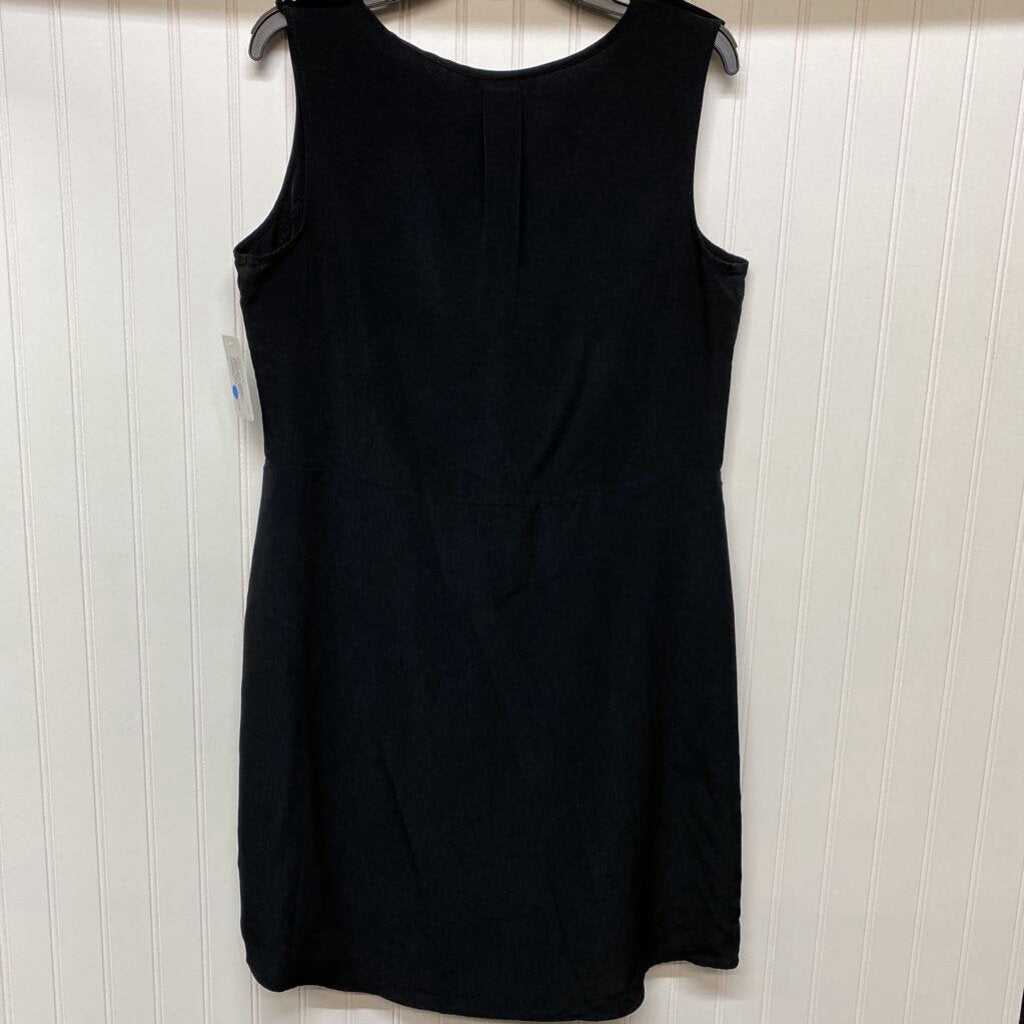 SLEEVELESS SHORT DRESS