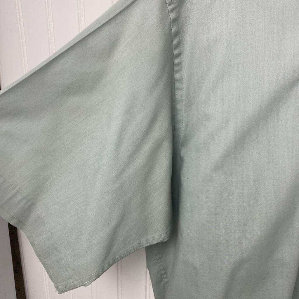 MENS SHORT SLEEVE BUTTON UP