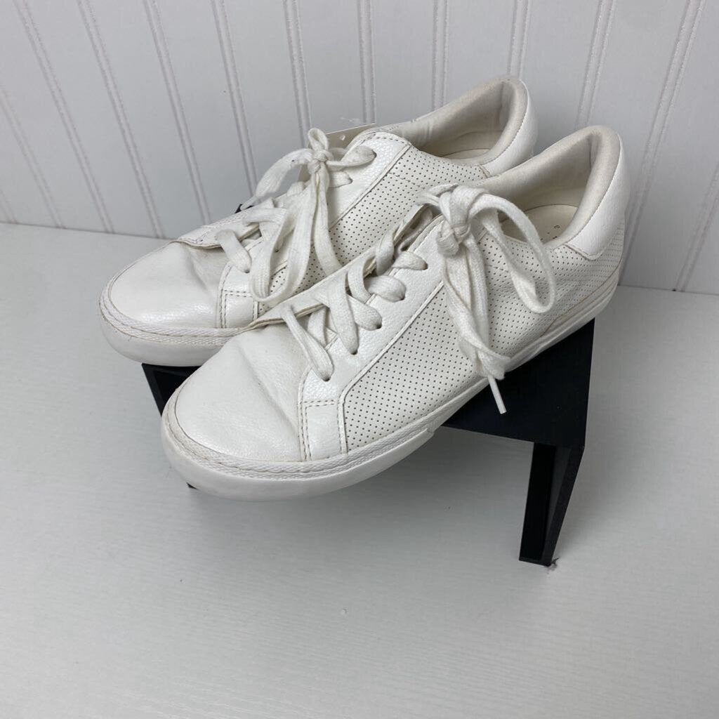 LADIES TENNIS SHOES