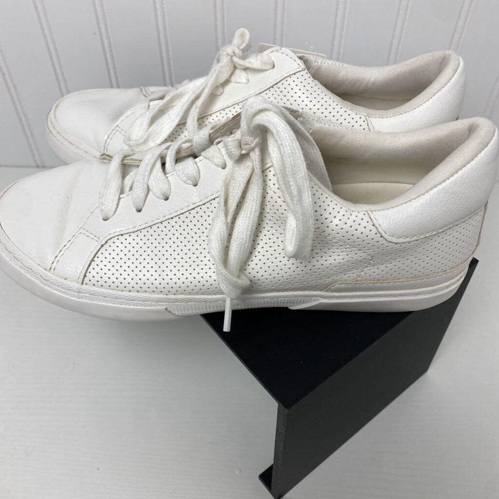 LADIES TENNIS SHOES