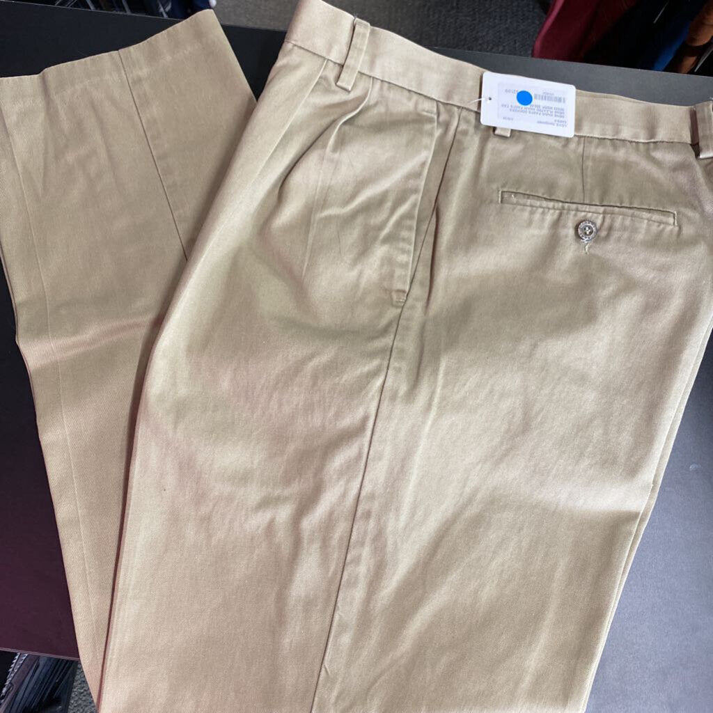 MENS PLEATED KHAKI PANTS