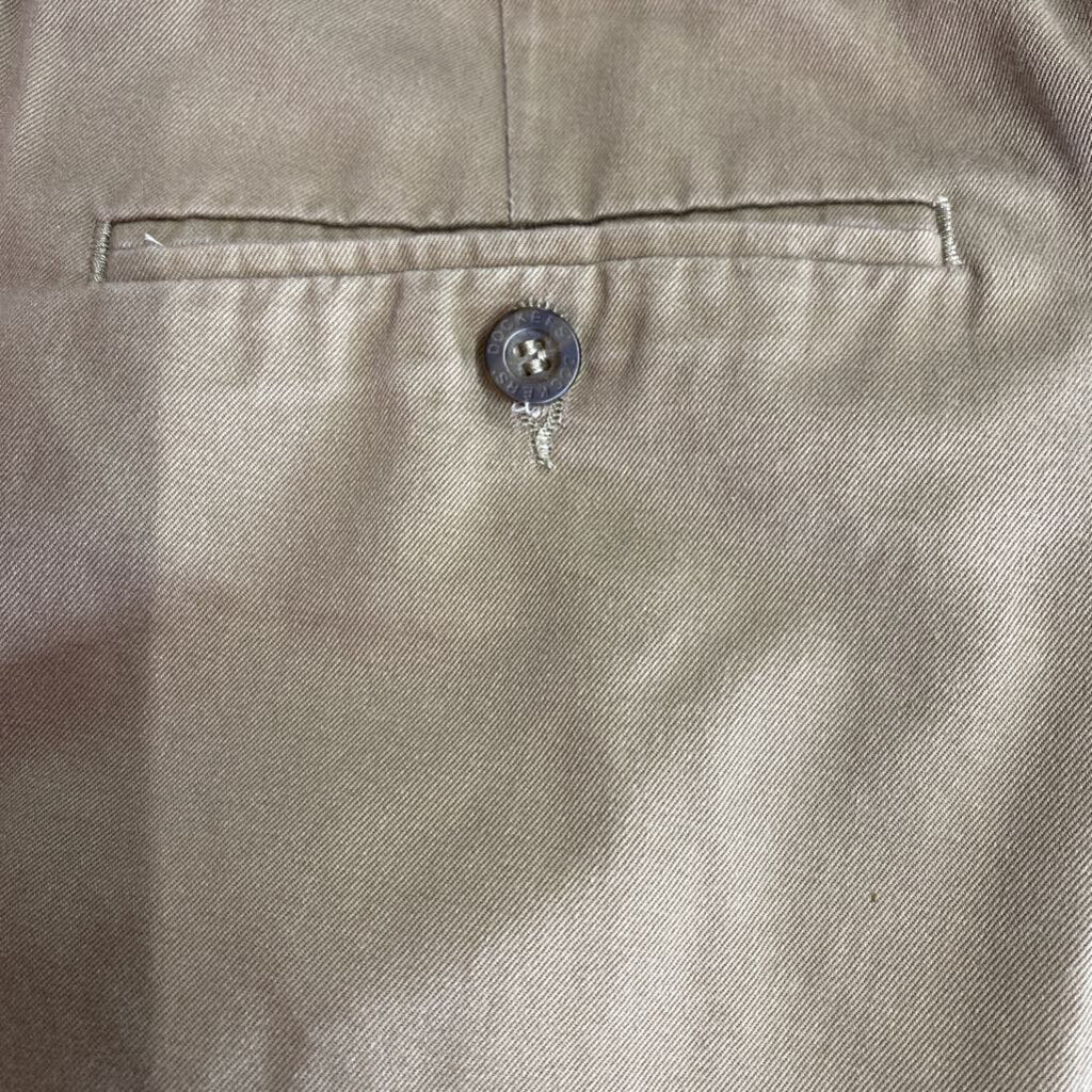 MENS PLEATED KHAKI PANTS