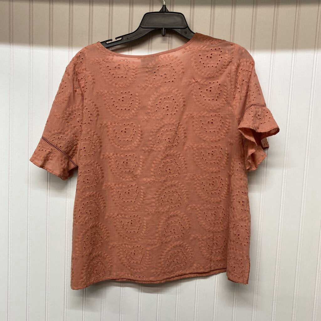 EMBROIDERED SHORT SLEEVE TOP