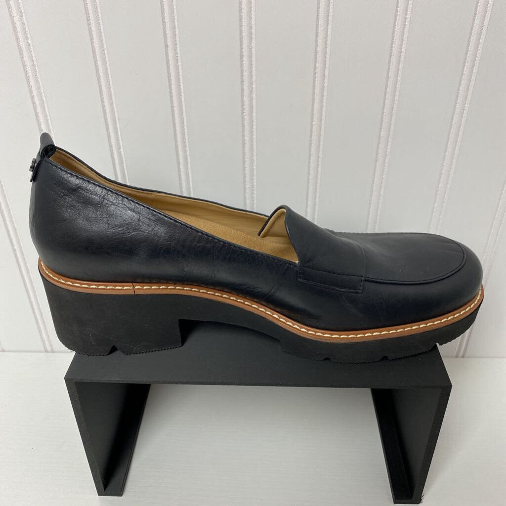 LOAFER SHOE