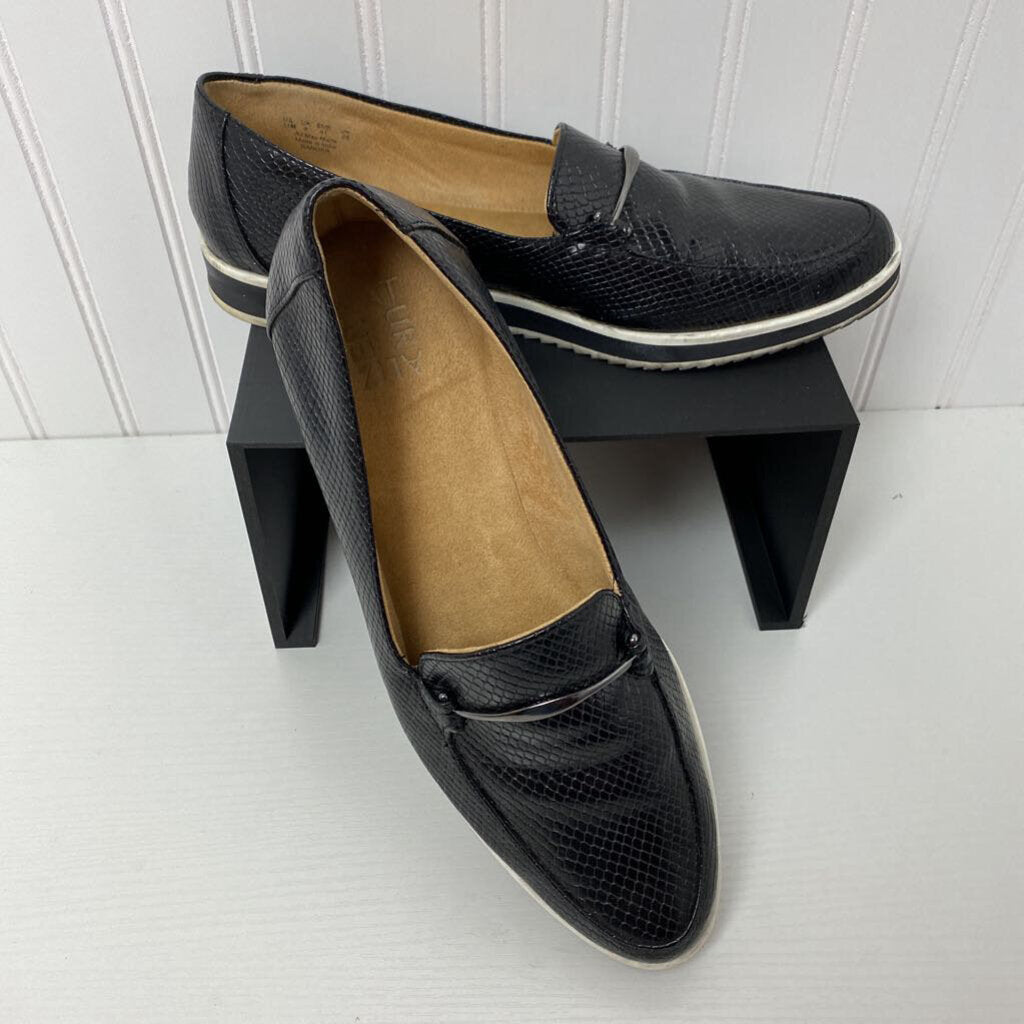 LOAFERS