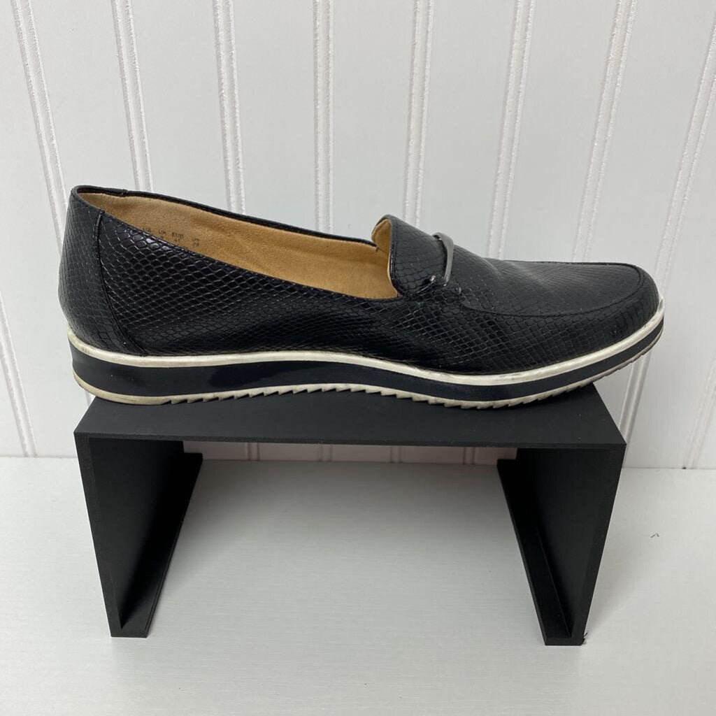 LOAFERS