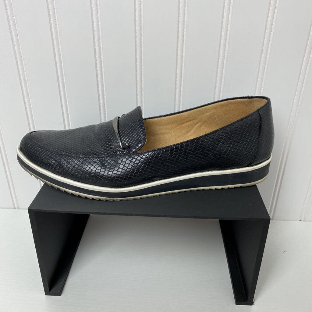 LOAFERS
