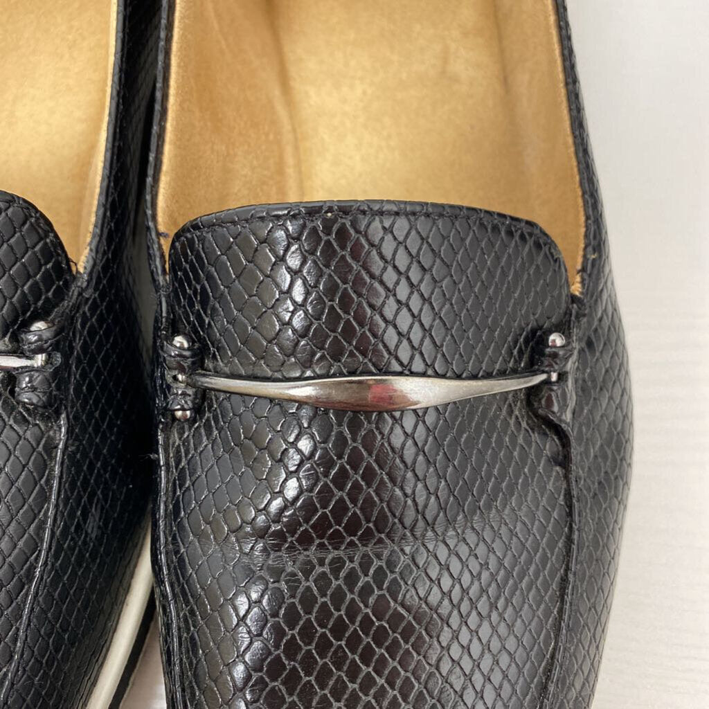 LOAFERS